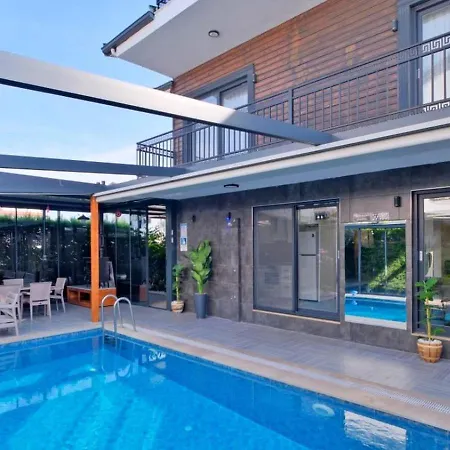 3 Bedroom With Private Pool
