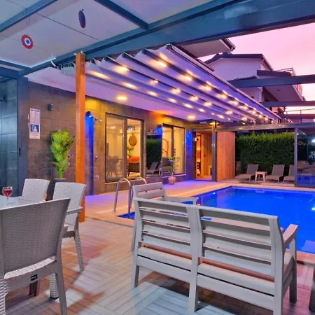 Villa 3 Bedroom With Private Pool *