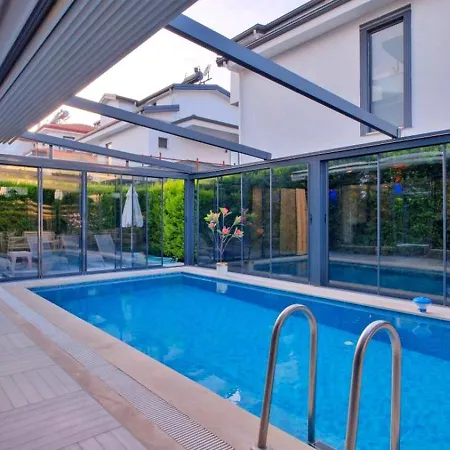 3 Bedroom With Private Pool Villa *