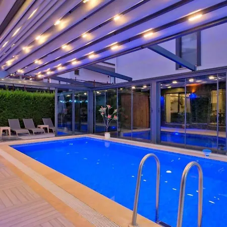 别墅 3 Bedroom With Private Pool 费特希耶