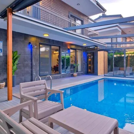 Βίλα 3 Bedroom With Private Pool Φετιγιέ
