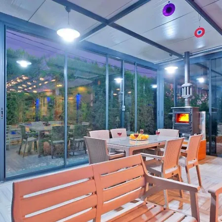 Βίλα 3 Bedroom With Private Pool *